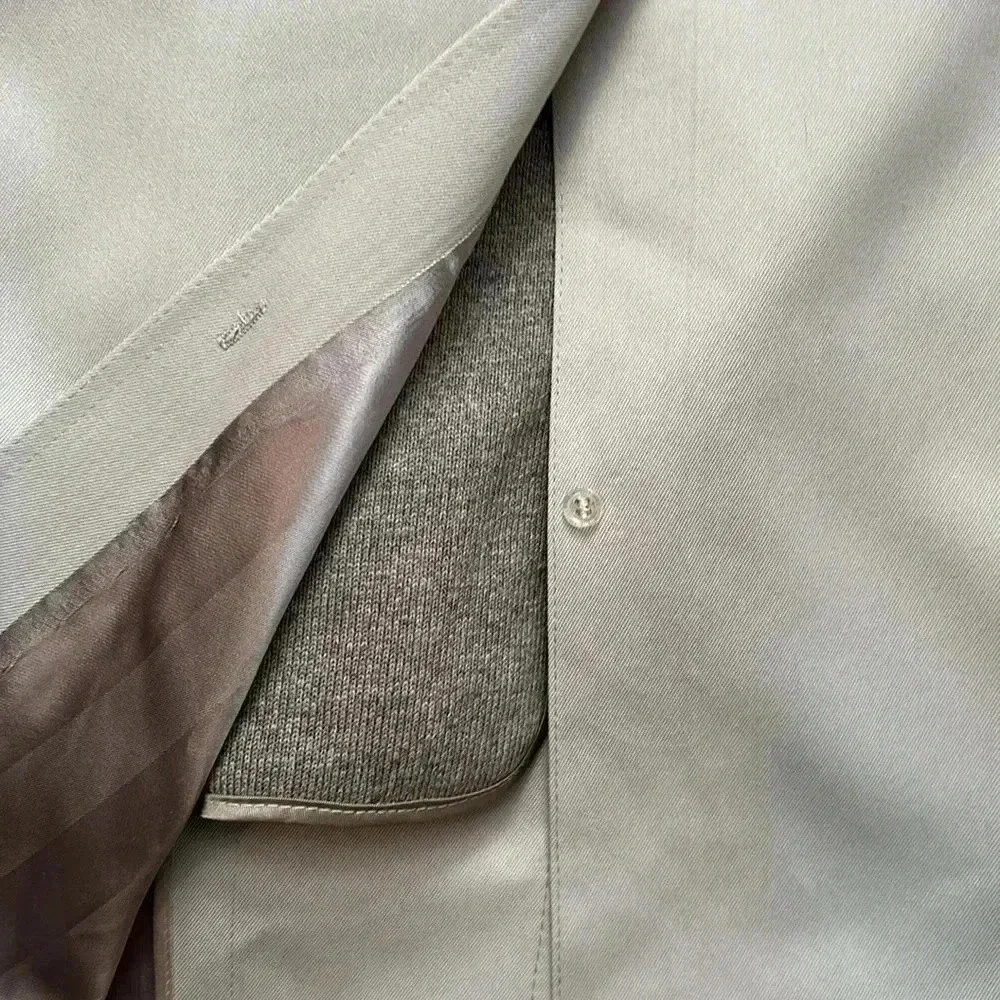 Vintage London Fog Cream Trench Coat with Silk and Fleece Line 42 Long